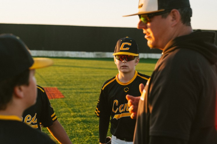 8 Quick Tips for Youth Baseball Coaches